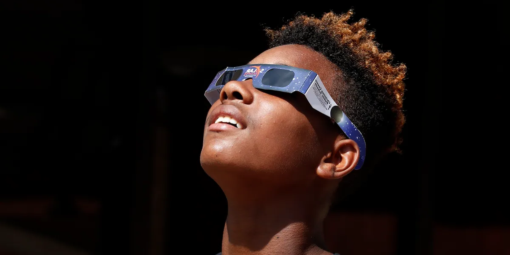 Vancouver! Gear Up for the Eclipse with Safe Eye Care from Look Optometry